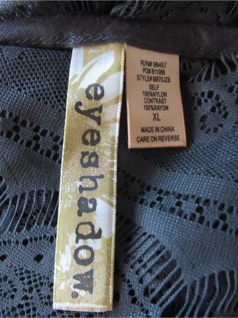 Eyeshadow black lacey